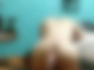 Live cam show with Noah-miller - Latino on Camsoda