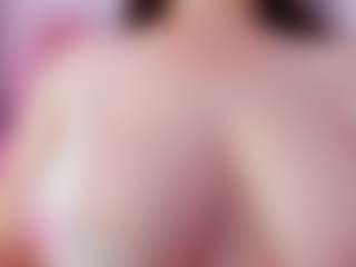 Live cam show with Samanta-pink - Smoking on crypto-cams