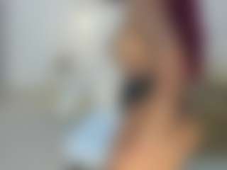 Shantall-wills MILF webcam performer live streaming