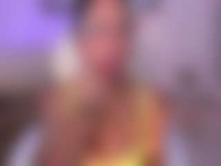 Live cam show with Shantall-wills - Granny Brown Hair on Fling VIP Chat