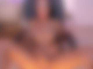 Live cam show with Shantall-wills - Granny Squirt on Camsoda