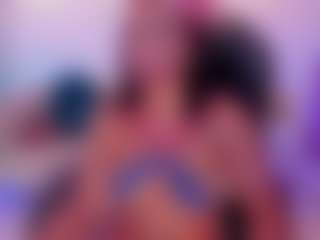 Live cam show with Shantall-wills - Granny on Camsoda