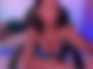 Live cam show with Shantall-wills - Thin on Camsoda