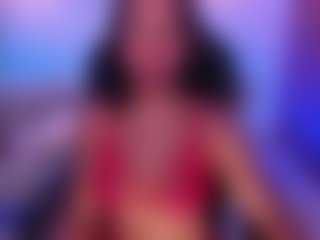 Live cam show with Shantall-wills - Brown Hair MILF on Camsoda Late Night