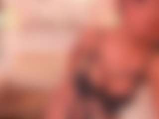 Live cam show with Shantall Wills - Black Dildo on sexylive.show