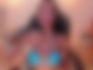 Live cam show with Shantall Wills - Granny Latina on Camsoda | colombia
