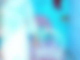 Live cam show with cristal-horny19 - Flashing on Camsoda