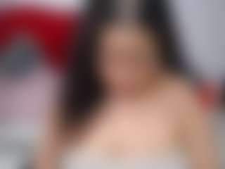 Live cam show with cristal-horny19 - Camel Toe on madthumbs