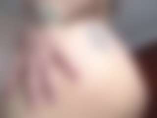 cristal-horny19 MILF webcam performer live streaming