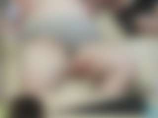 Live cam show with LicaBum - Body Massage on Dolls Live