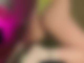 Live cam show with MARY-T - BBW on https://playwithruby.com