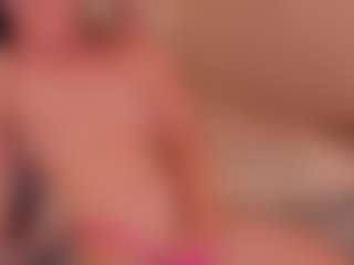 Live cam show with MARY-T - Blonde Hair Curvy on Uber Horny