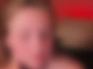 Live cam show with MARY-T - Tease on Camsoda