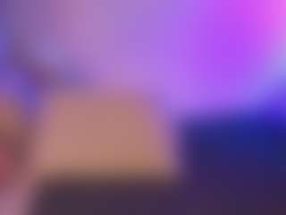 Live cam show with MARY-T - Lush on Stripli.com