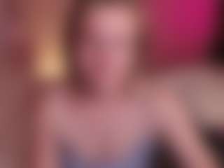 Live cam show with MARY-T - Smoking on Latina Girls