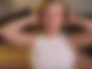 Live cam show with MARY-T - Blonde Hair Curvy on Camsoda