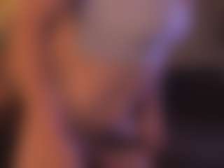 Live cam show with MARY-T - Dildo Or Vibrator on liverealitysex.com