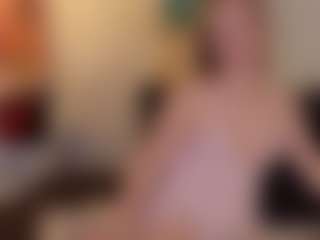 Live cam show with MARY-T - Smoking on Camsoda