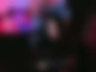 Live cam show with MARY-T - Flashing on SxyPornLive