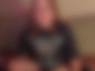 Live cam show with MARY-T - Blowjob on Uber Horny