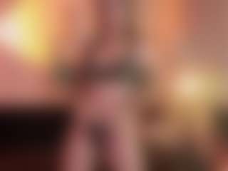 Live cam show with MARY-T - Toys on StripNow