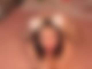 Live cam show with Lilly - Thong on Uber Horny