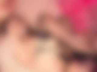 Live cam show with Lilly - Fingering on Camsoda