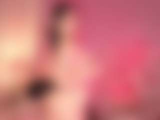 Live cam show with Lilly - Striptease on Camsoda