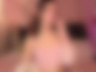 Live cam show with Lilly - Deepthroat on Dolls Live
