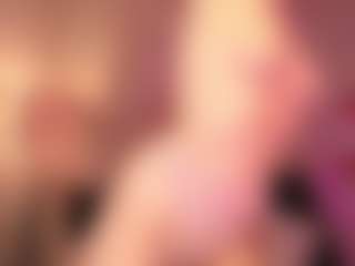 Live cam show with Lilly - Striptease on Camiplay Live