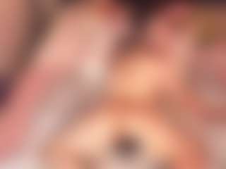 Live cam show with Lilly - Smoking on Hubzter Live