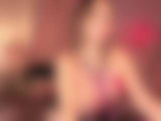 Live cam show with Lilly - Petite Young Adult on Camsoda
