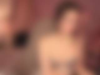 Live cam show with Lilly - Teen (18+) on StripNow