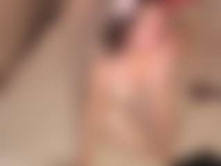Live cam show with Lilly - Small Tits on Camming Site