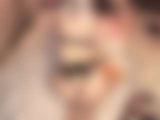 Live cam show with Lilly - Inked on AdultVida.com