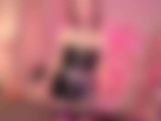 Live cam show with Lilly - Petite Young Adult on Camsoda