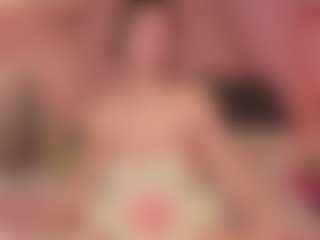 Live cam show with Lilly - Young Adult on Milfs Live