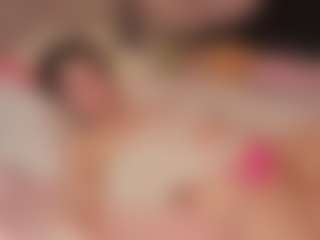 Live cam show with Lilly - Petite Teen (18+) on Milfs Live