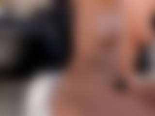 Live cam show with RebeccaHudson - Blonde Hair on hotwifechat.live