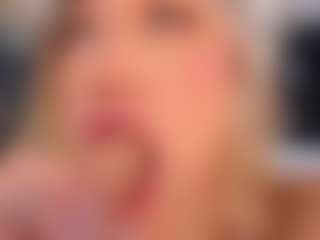 Live cam show with RebeccaHudson - Average on Soda Cam