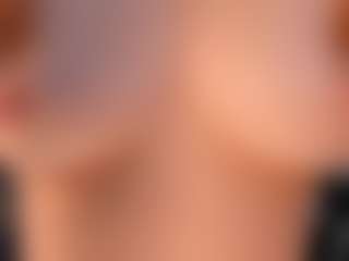 Live cam show with RebeccaHudson - Average on Camsoda