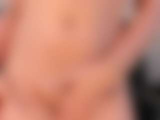 Live cam show with RebeccaHudson - Average on googirlz