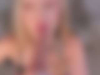 Live cam show with RebeccaHudson - Average on Camsoda