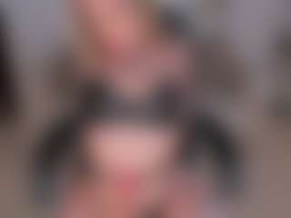 Live cam show with RebeccaHudson - Blonde Hair on Livezox
