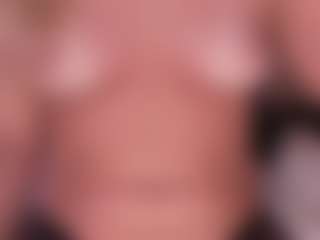 Live cam show with RebeccaHudson - Average on livesuperchat.net