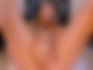 Live cam show with RebeccaHudson - Brown Eyes Blonde Hair on CamwithHer