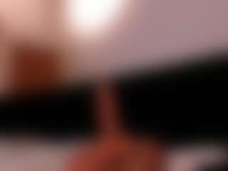 Live cam show with RebeccaHudson - Blonde Hair Amateur on Hubzter Live