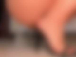 Live cam show with RebeccaHudson - Blonde Hair on WildCum