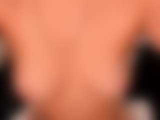 Live cam show with RebeccaHudson - Blonde Hair on CamClone