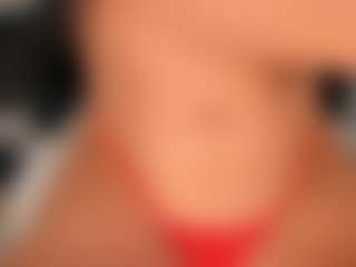 Live cam show with RebeccaHudson - Small Tits on CamwithHer